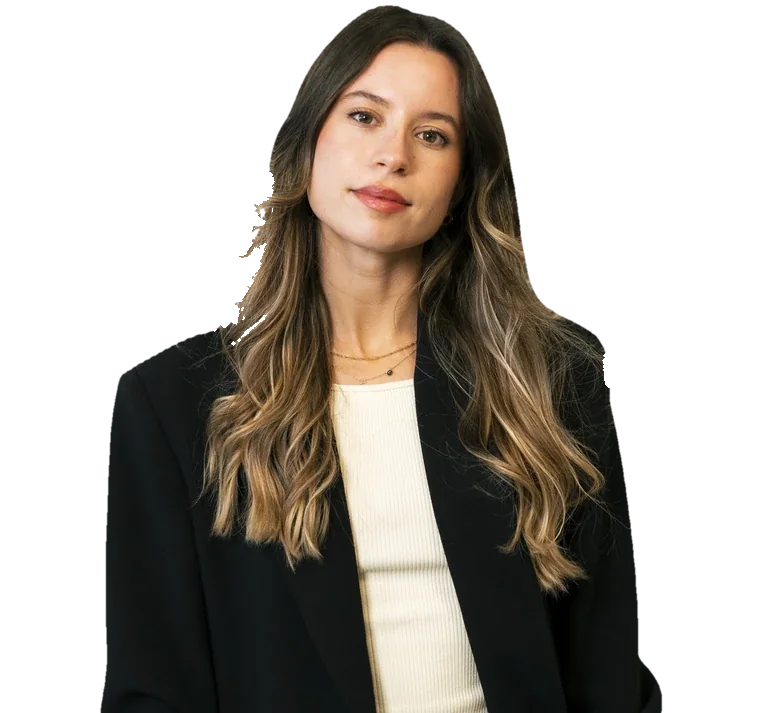 Constança Zarro — Operations Manager